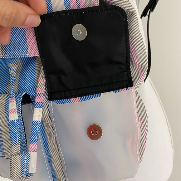 Small backpack 🎒 - Picture 2 of 8